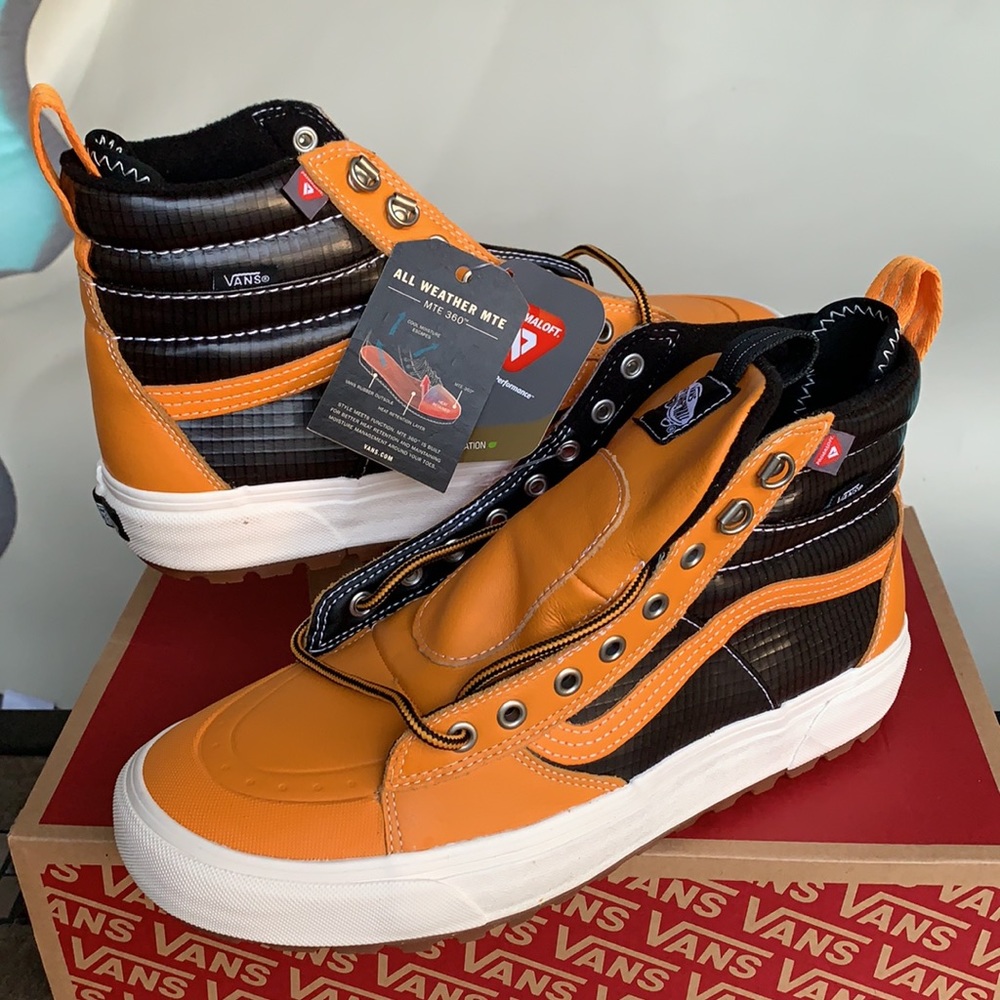 VANS WMNS SK8-HI MTE 2.0 DX APRICOT/BLACK Waterproof Sneakers - Picture 10 of 16